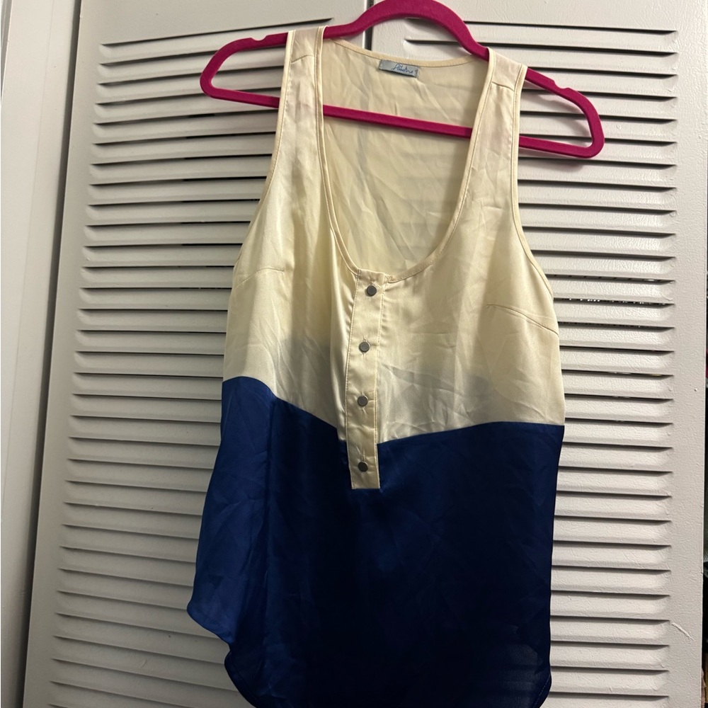 Apt. 9 Cream and Blue Sleeveless Blouse
